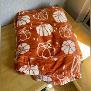 Target Spritz Fall Pumpkin Blanket